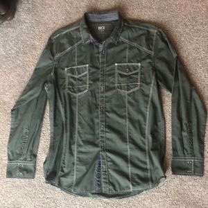 Men’s dark green BKE brand button-down shirt from Buckle.  Size XL.